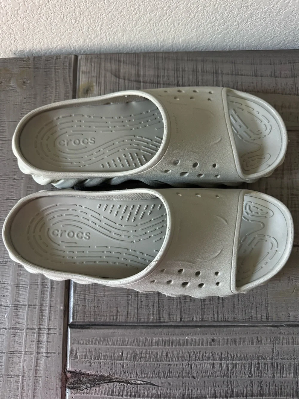 Crocs Echo Slides (Men’s size 11)